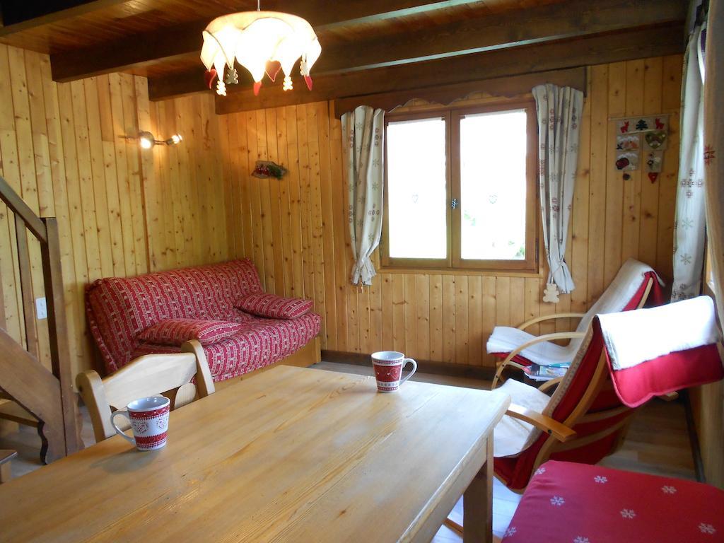 Chalets Savoie Les Chalets D'Heidi Notre-Dame-de-Bellecombe Szoba fotó
